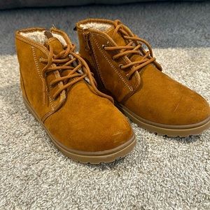 Cat and Jack ankle booties. Size 2